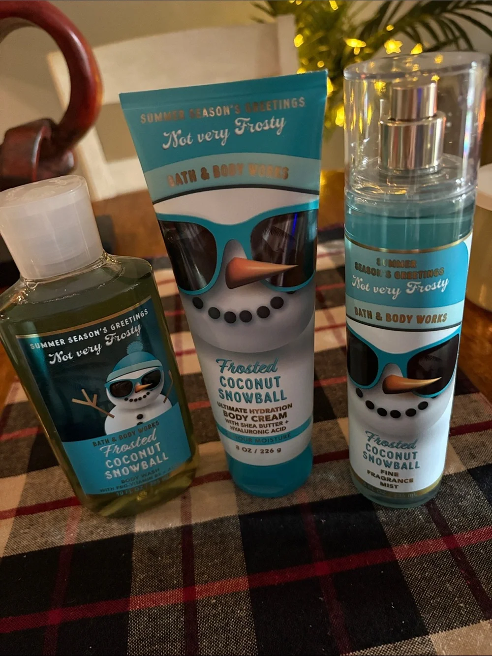 Nwt “Frosted Coconut Snowball” from B&B new summer seasons greetings